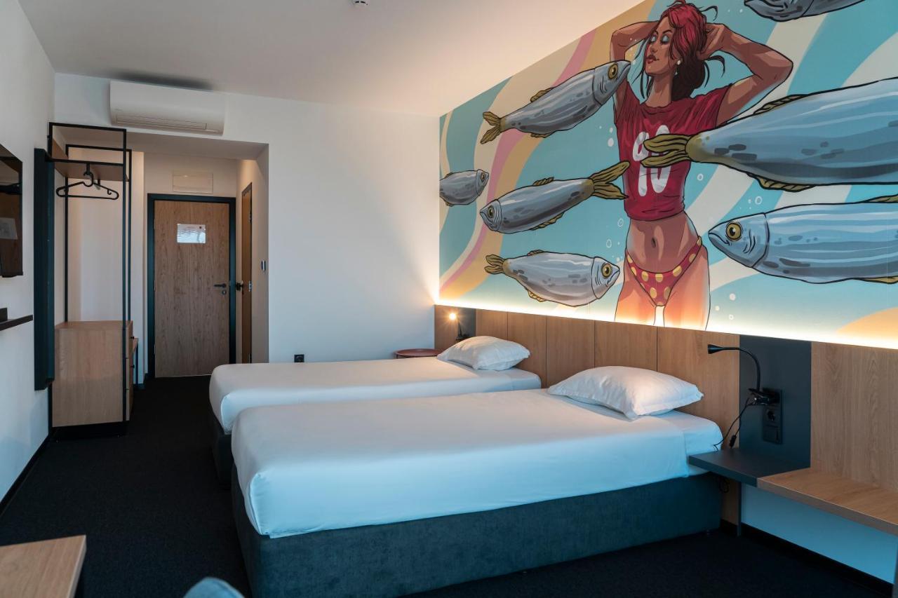 Hotel Campus 90 - Free Parking Варна Экстерьер фото